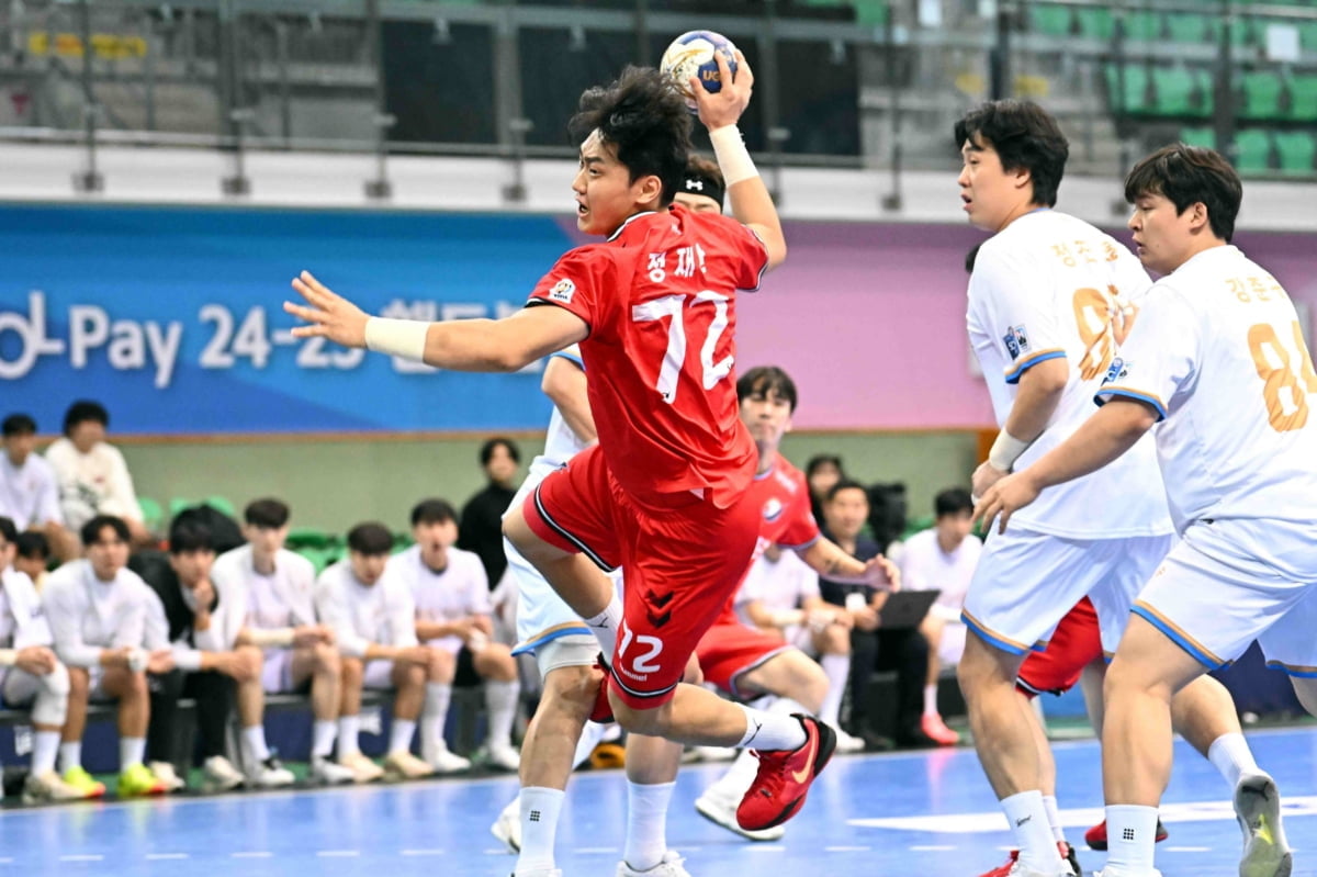 巴斯托尼：我们需要填补一些空白；俱乐部更衣室氛围非常好