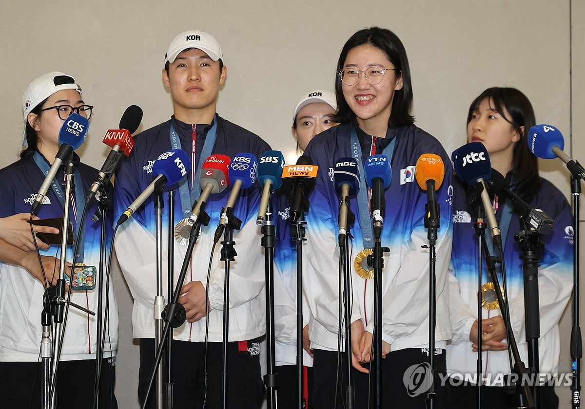 王哲林越来越废了！进攻阻碍节奏，防守拉胯，罚球也不行，咋整？
